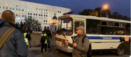 В Москве полиция провела задержания нарушителей на незаконной акции протеста